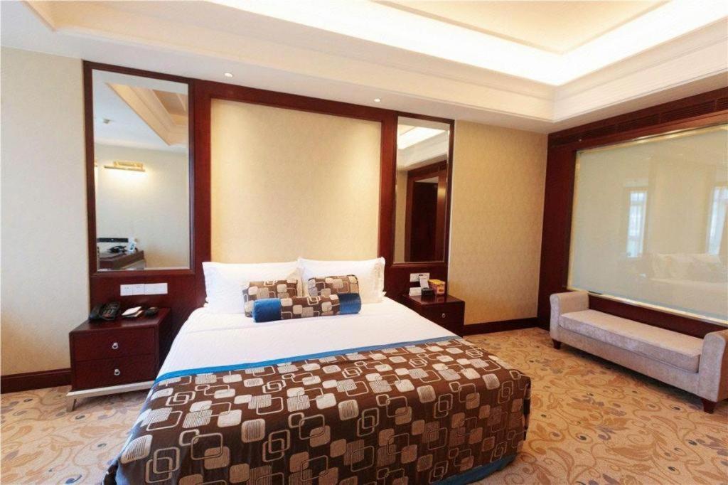 Linyi Blue Horizon International Hotel Yi He Eksteriør bilde