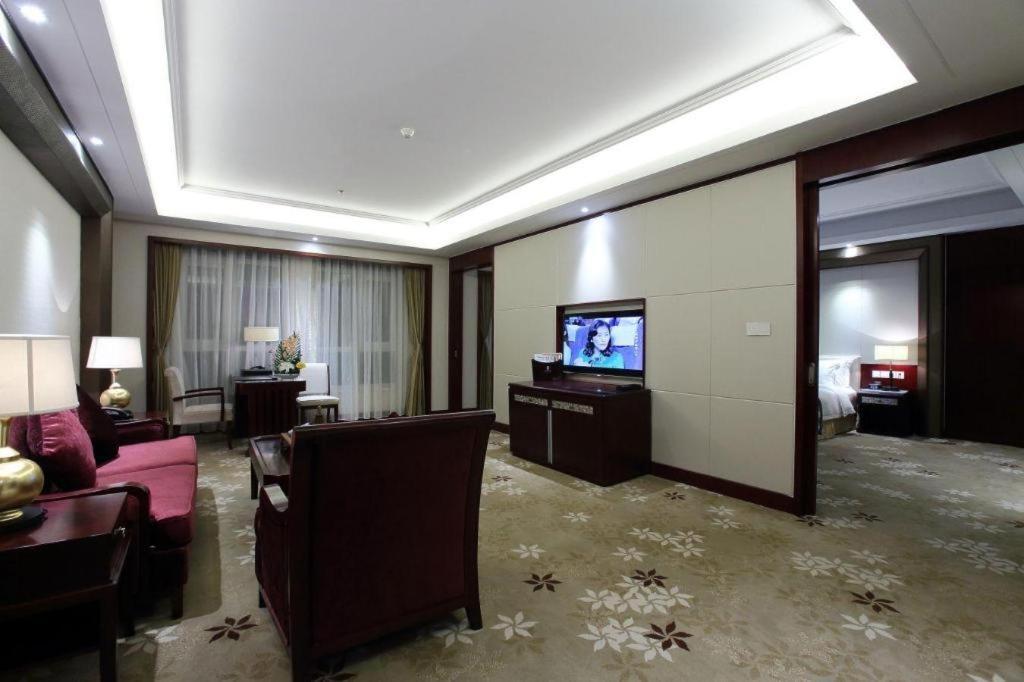 Linyi Blue Horizon International Hotel Yi He Eksteriør bilde