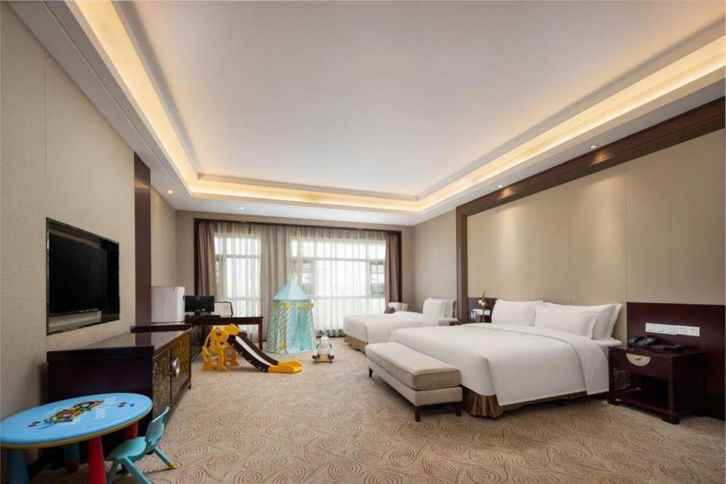Linyi Blue Horizon International Hotel Yi He Eksteriør bilde