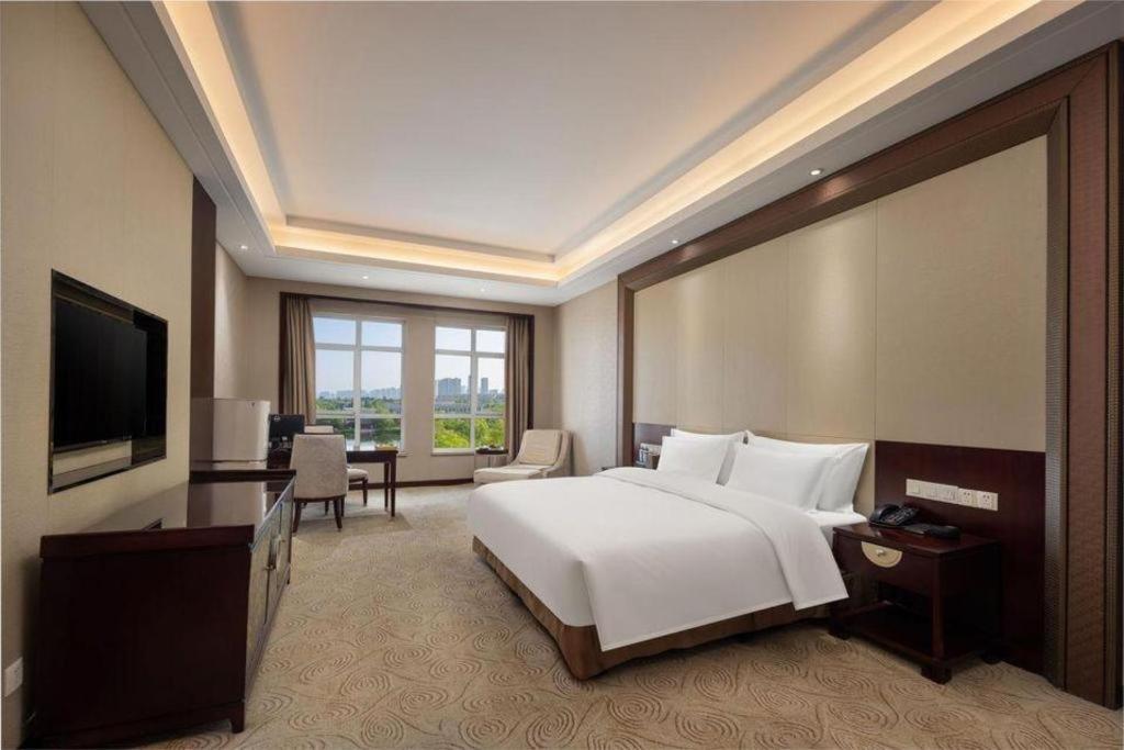 Linyi Blue Horizon International Hotel Yi He Eksteriør bilde