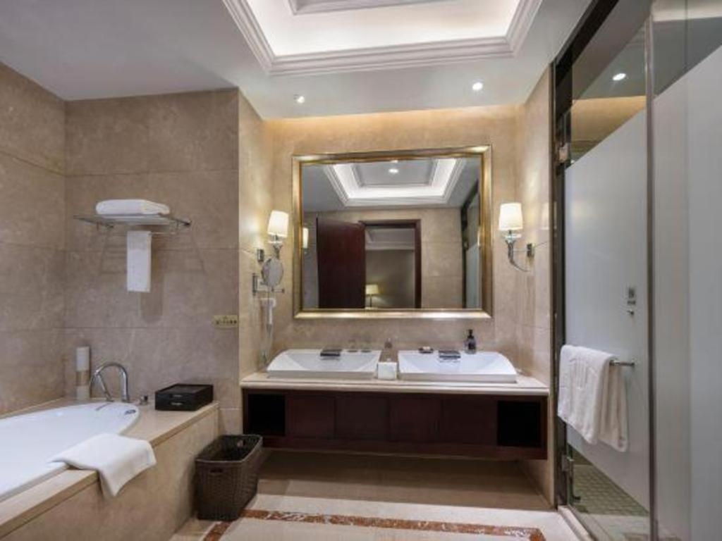 Linyi Blue Horizon International Hotel Yi He Eksteriør bilde